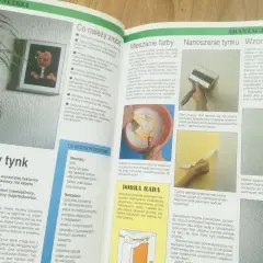Tynk schnie, a wałek z gąbki tworzy drobny, groszkowany wzór. Jak długo schną tynki?