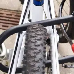 Kotwa do roweru: Wybierz i zamontuj bezpiecznie! Poradnik eksperta