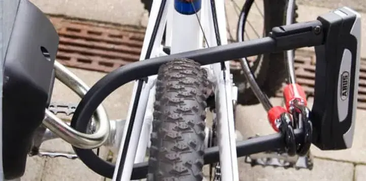 Kotwa do roweru: Wybierz i zamontuj bezpiecznie! Poradnik eksperta
