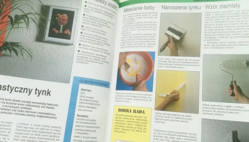 Tynk schnie, a wałek z gąbki tworzy drobny, groszkowany wzór. Jak długo schną tynki?