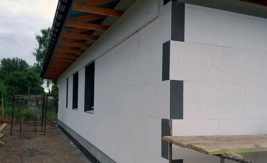 Instalacja odgromowa pod styropianem - jak zrobić to bezpiecznie?