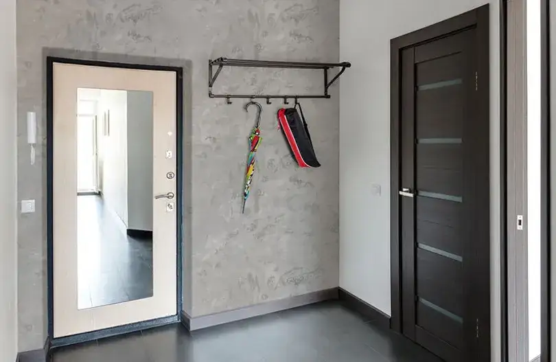 Beton architektoniczny w przedpokoju
